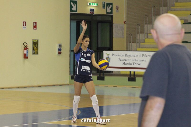 111030 volley 107_tn.jpg